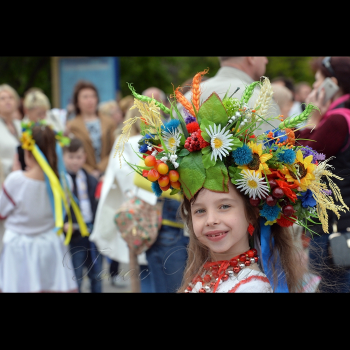 18 травня 2017 парад вишиванок у Маріуполі, Донецька обл.